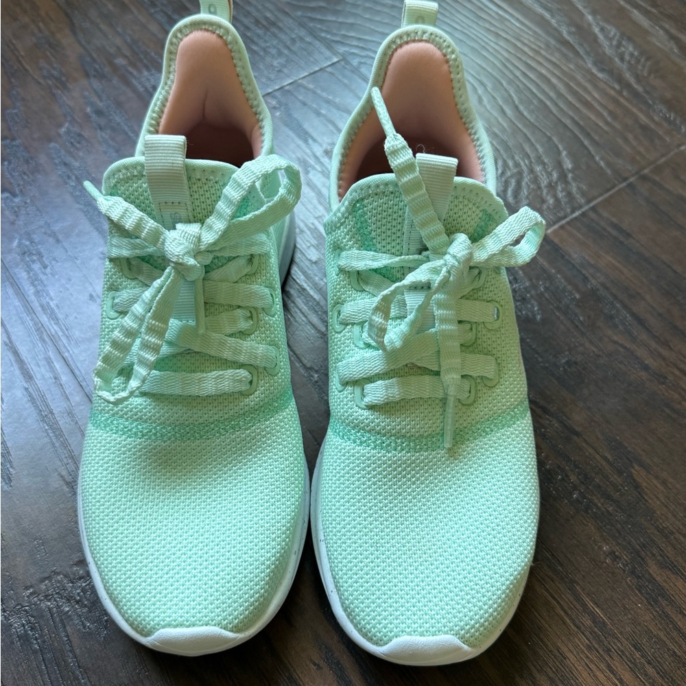 Adidas Cloudfoam Mint Sneakers